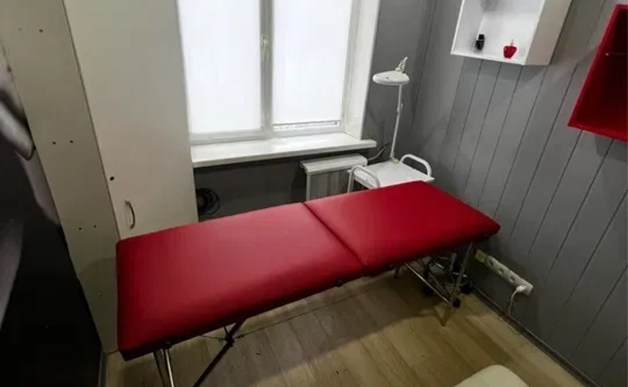 Затишний кабінет у салоні «Бархат» на Гагаріна 47 для майстрів.