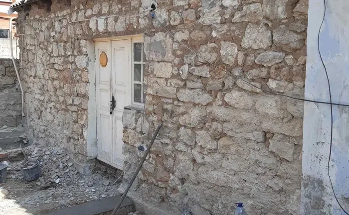 Будівельні роботи , земляні та демонтажні , бетонування