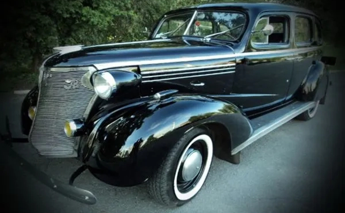211 Ретро авто на весілля Chevrolet Master de Lux 211 Ретро авто на весілля Chevrolet Master de Lux