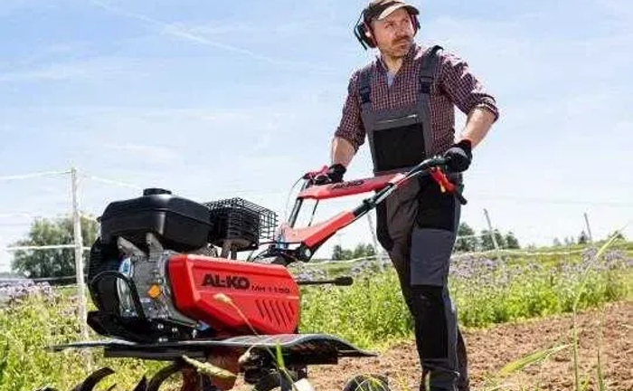 Надійний мотоблок для Вашої садиби! Надійний мотоблок для Вашої садиби!