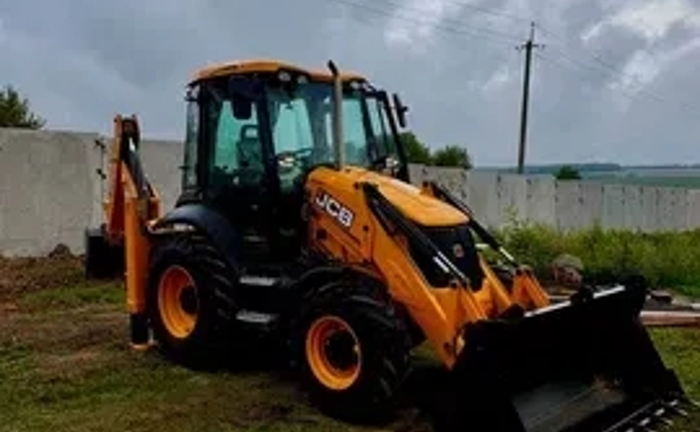 Екскаватор - навантажувач JCB Екскаватор - навантажувач JCB