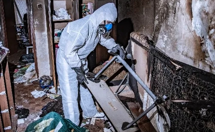 Прибирання після пожежі у Запоріжжі