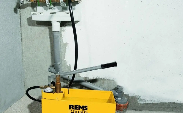 Опресувач систем опалення та тиску REMS Push