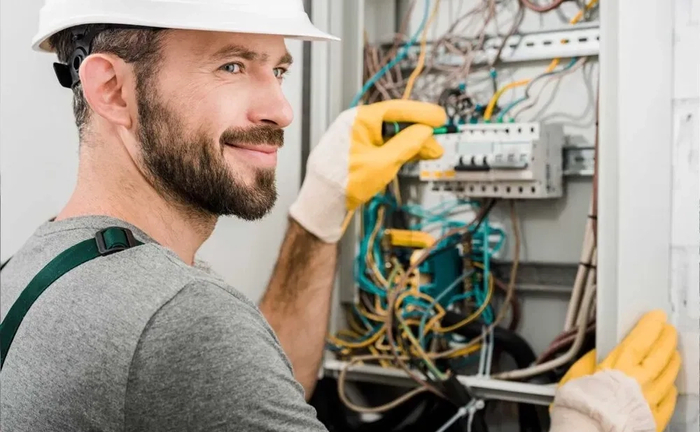 Весь спектр електромонтажних робіт. Доступні ціни!