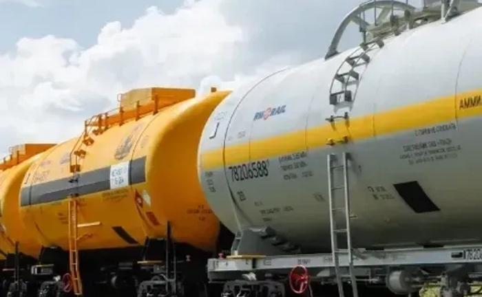 Вагон-цистерна: логістика рідких вантажів