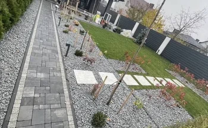 Укладання бруківки , водовідведення та благоустрій території Укладання бруківки , водовідведення та благоустрій території