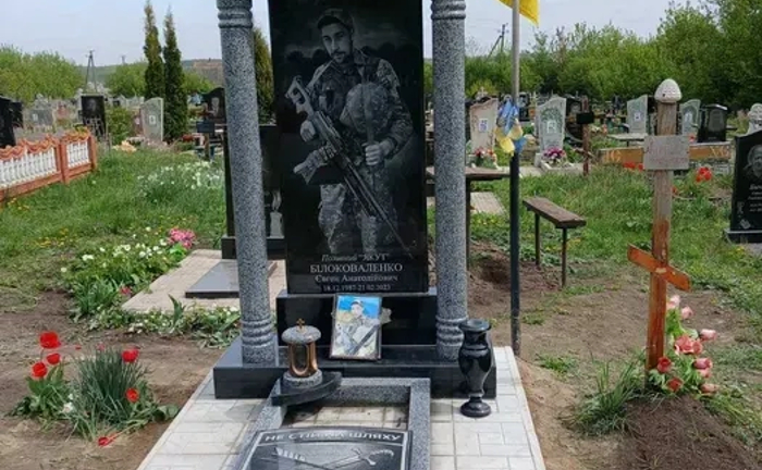 Гранитные памятники.Кресты,надгробья. Гранитные памятники.Кресты,надгробья.