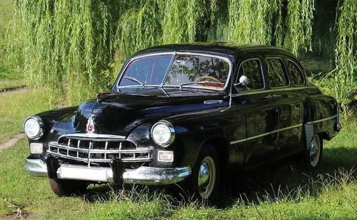 209 Ретро авто на весілля ZIM GAZ-12 чорний 209 Ретро авто на весілля ZIM GAZ-12 чорний