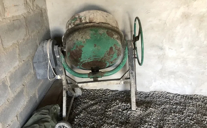 Бетонозмішувач Професійний: Готовий До Роботи. Гарантія Якості! Бетонозмішувач Професійний: Готовий До Роботи. Гарантія Якості!