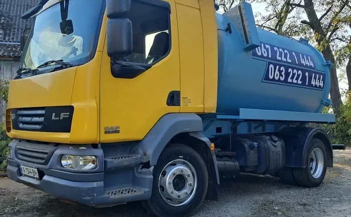 Викачка ям, асенізатор. Вишгород.
