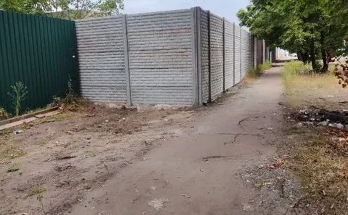 Огороджена земельна ділянка Огороджена земельна ділянка