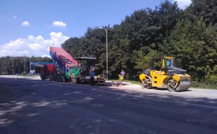 Дорожній каток для швидкого та якісного ущільнення доріг Дорожній каток для швидкого та якісного ущільнення доріг