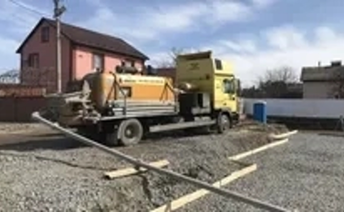 Навісний бетононасос.Швидка подача