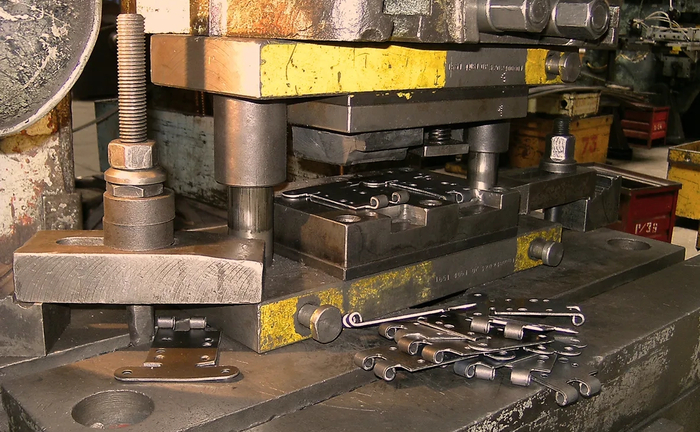 Листове штампування Листове штампування