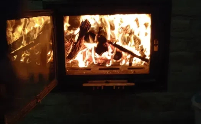 Чистка дымохода. Запуск печи. Печник. Трубочист. Чистка вентиляции Чистка дымохода. Запуск печи. Печник. Трубочист. Чистка вентиляции