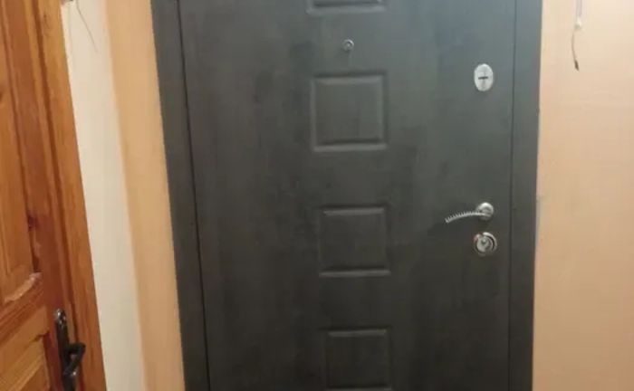 Професійний ремонт металевих дверей та заміна замків.