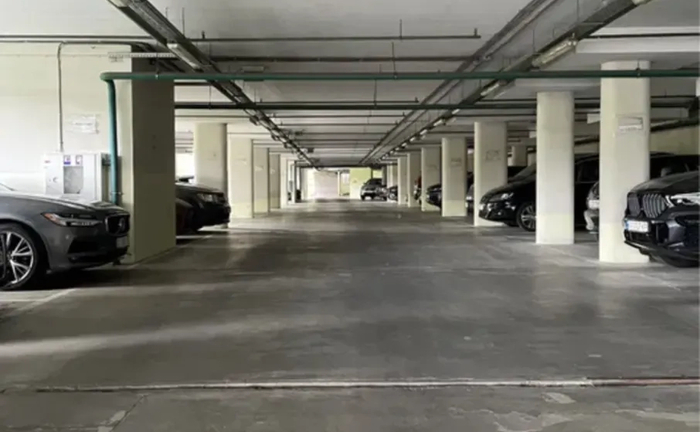 Паркомiсце в пiдземному паркiнгу