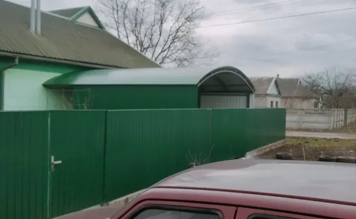 Виготовлення та монтаж навісів, воріт