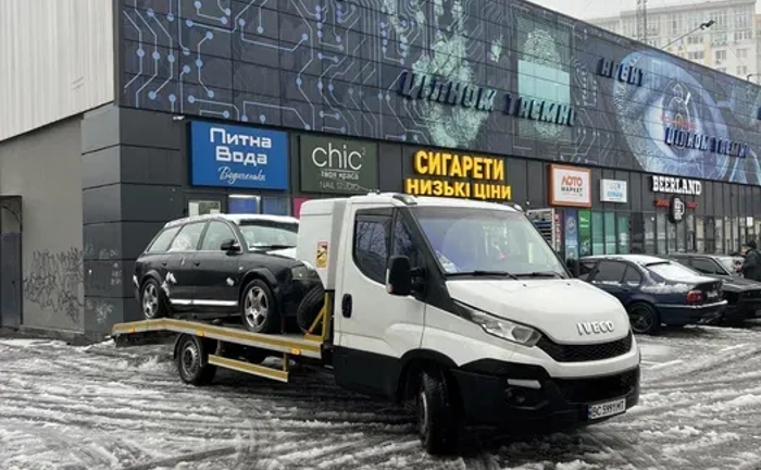 Евакуатор з лаветою. Цілодобово Евакуатор з лаветою. Цілодобово