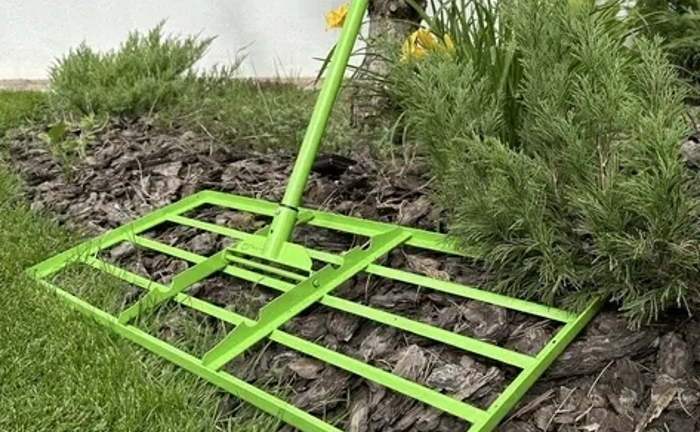 Ручний планувальник - вирівнювач ґрунту Smart Rain