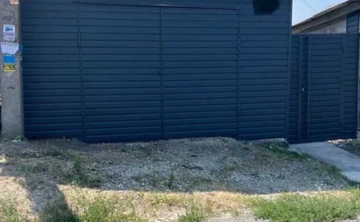 Великий та зручний гараж на два авто