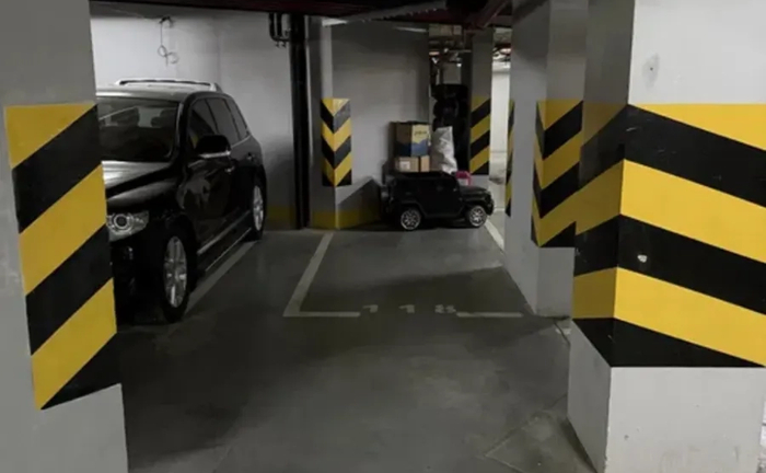 Вузьке паркомісце у ФК, черга 5/-1