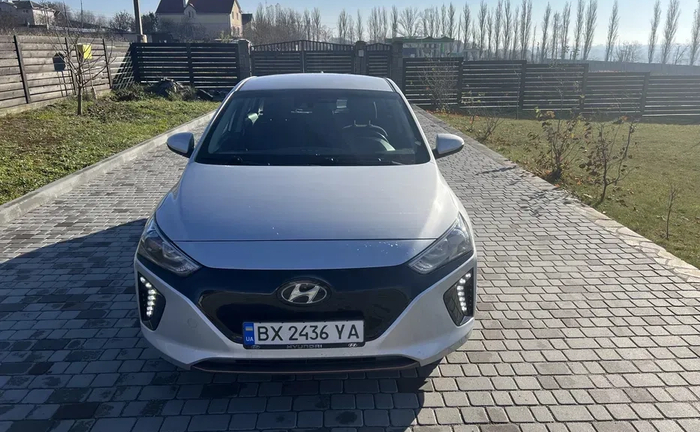 Авто для таксі, доставок або на власні потреби Авто для таксі, доставок або на власні потреби