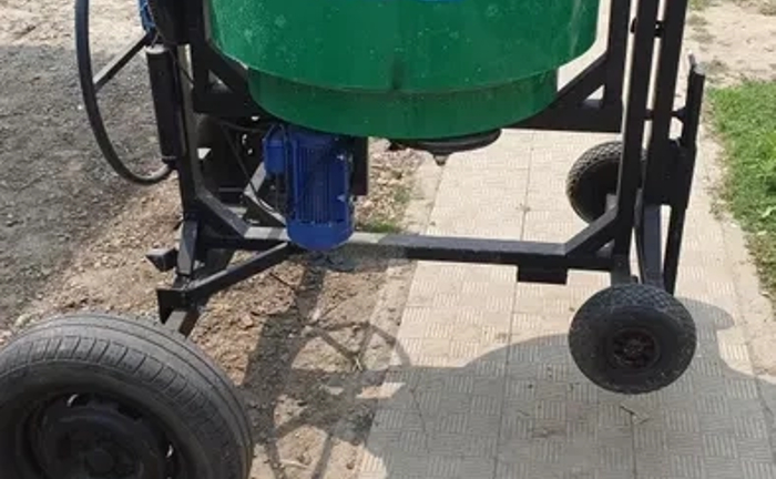 Бетонозмішувач Бетонозмішувач