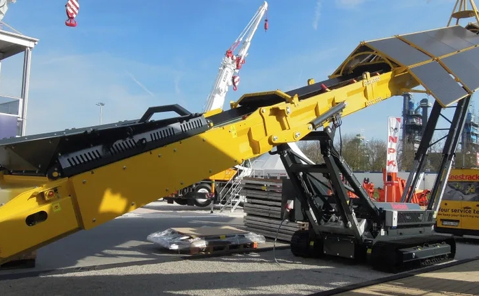 Вживаний мобільний стакер Keestrack S5 (сонячна батарея) Вживаний мобільний стакер Keestrack S5 (сонячна батарея)