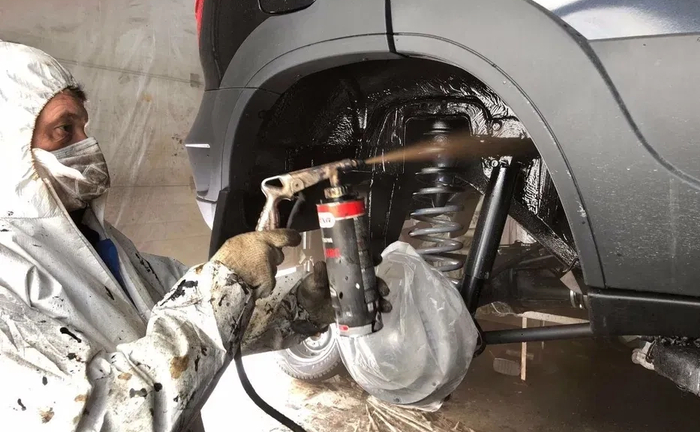 Антикорозійна обробка кузова, послуги з захисту дна автомобіля Антикорозійна обробка кузова, послуги з захисту дна автомобіля