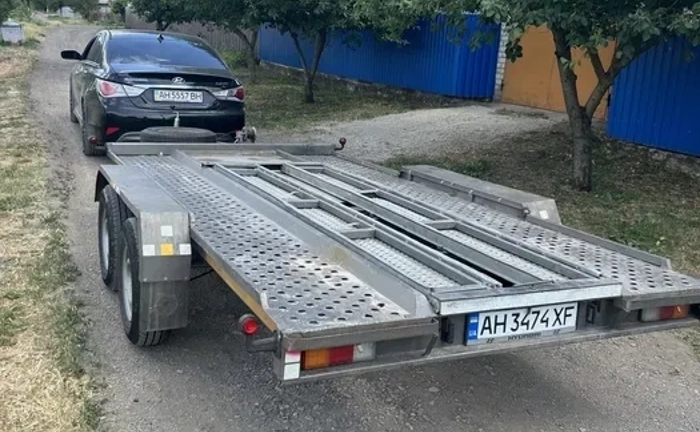Лафет, причіп для перевезення авто Лафет, причіп для перевезення авто