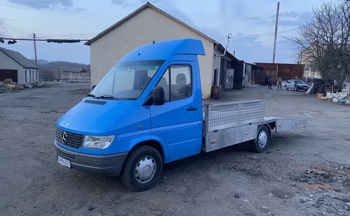 Евакуатор Послуги евакуатора локація стоянки Місто Немирів Евакуатор Послуги евакуатора локація стоянки Місто Немирів