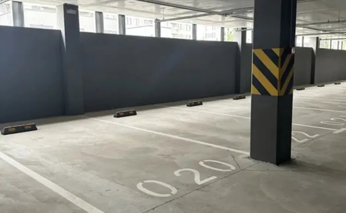 Зручне паркомісце в ЖК Варшавський 3