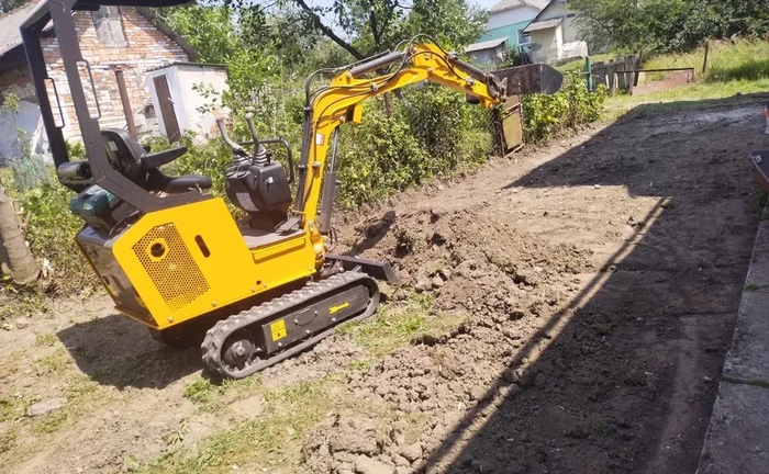 Послуги екскаватора ескаватор міні Послуги екскаватора ескаватор міні