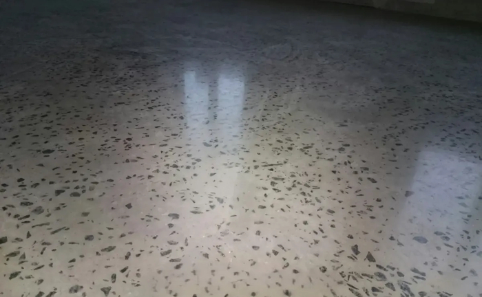 Полірування бетонної підлоги — шліфування та захист поверхні Полірування бетонної підлоги — шліфування та захист поверхні