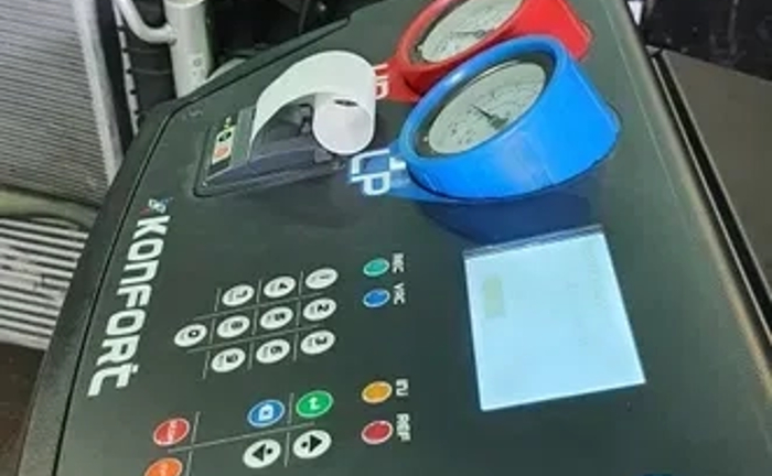 Заправка та ремонт авто кондиціонера. Діагностика Чистка. Промивання. Заправка та ремонт авто кондиціонера. Діагностика Чистка. Промивання.