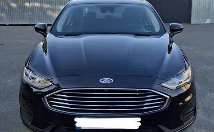 Надійний та комфортний Ford Fusion 2019 для роботи в таксі (Бізнес клас) або особистих потреб