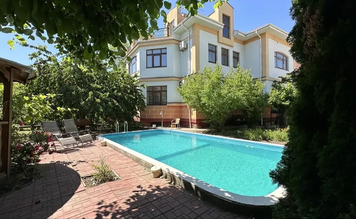 Автономний будинк біля моря в Одесі Автономний будинк біля моря в Одесі