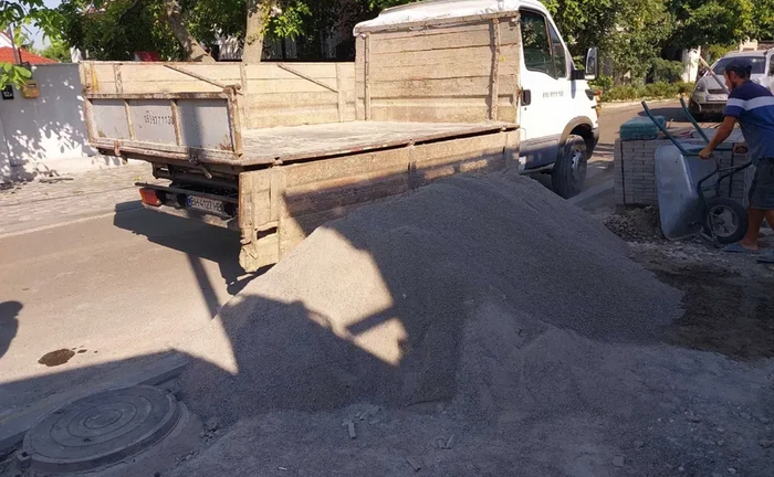 Вывоз мусора , песок,щебень,бетон,отсевторфокрошка,торфобрикет,доставквант