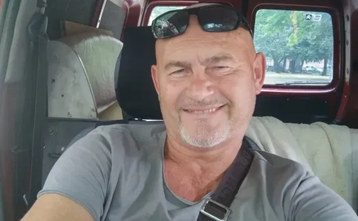 Установка межкомнатных дверей