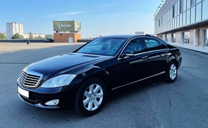 388 Броньоване авто без водія Mercedes W221 S600 GUARD B7 388 Броньоване авто без водія Mercedes W221 S600 GUARD B7