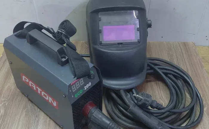 Зварювальний апарат (сварка) Зварювальний апарат (сварка)