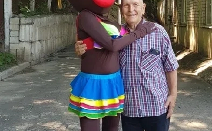 Аніматори, дитячі свята, доставка квітів