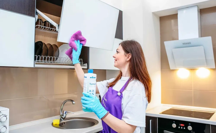 Уборка/прибирання, клининг/клінінг квартир, будинків, котеджів, офісів