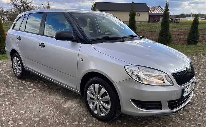 Автомобіль Fabia Skoda Автомобіль Fabia Skoda