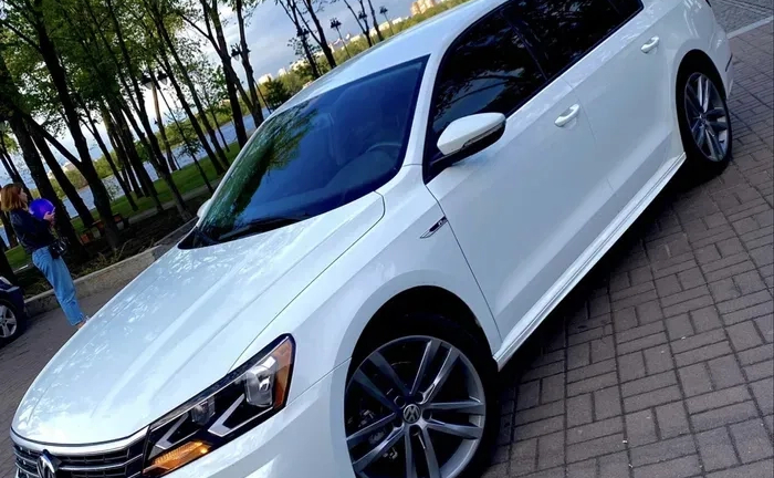 Трансфер/авто на весілля Passat b8 r-line Кропивницький Трансфер/авто на весілля Passat b8 r-line Кропивницький
