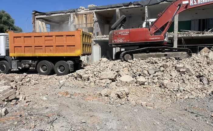 Демонтаж будівель. Вивіз сміття