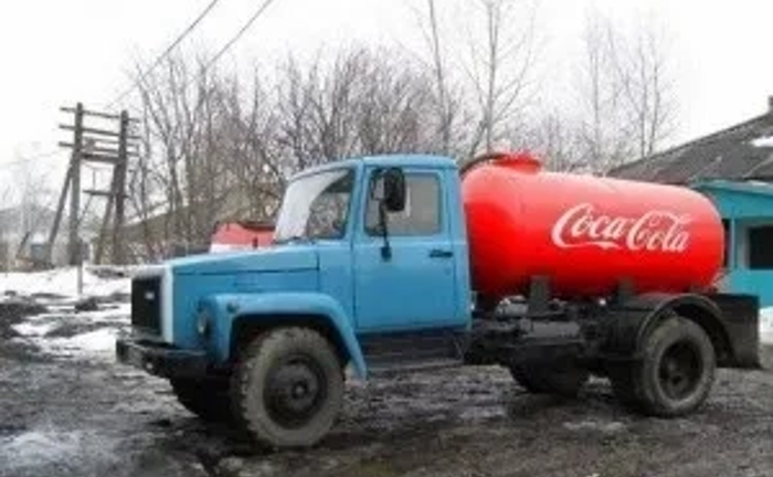 Асенізатор. Викачування зливних ям.