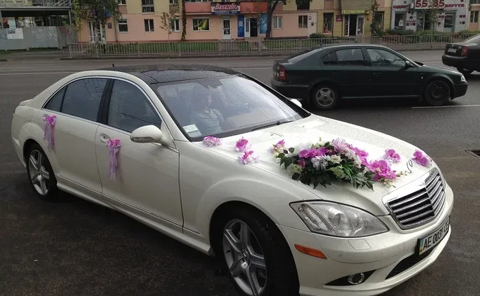 Мерседес на весілля Мерседес на весілля