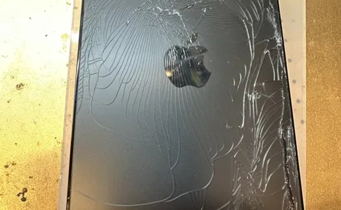 Замена крышки стекла заднего iphone м.Харьковская. Замена крышки стекла заднего iphone м.Харьковская.